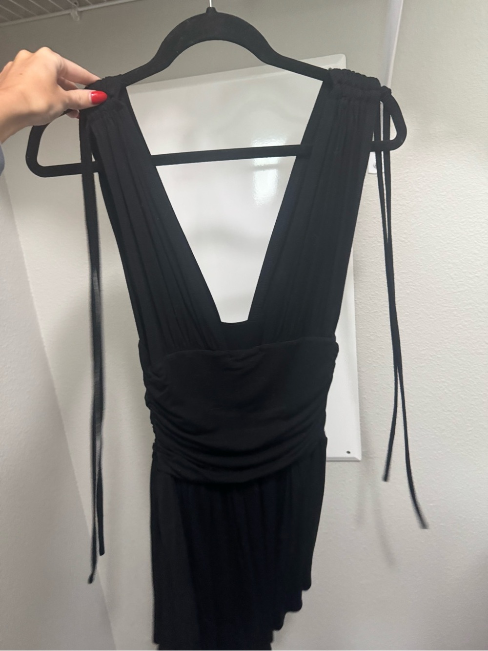 SHEIN Black Sleeveless Jumpsuit with Tie Straps